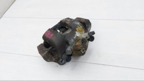 Суппорт тормозной левый передний BMW 3 - Series F30 2015 N47