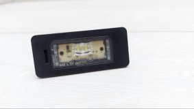 Плафон подсветки номера BMW 3 - Series F30 2015 N47 Плафон подсветки номера BMW 3 - Series F30 2015 N47