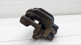 Суппорт тормозной правый задний BMW 3 - Series F30 2015 N47D20C