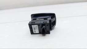 Кнопка стеклоподъемника BMW 3 - Series F30 2015 N47D20C
