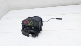 Замок боковой двери правый передний BMW 5 - Series F10 2015 N55 B30 A