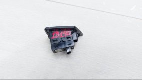 Кнопка стеклоподъемника BMW 5 - Series F10 2015 N55 B30 A Кнопка стеклоподъемника BMW 5 - Series F10 2015 N55 B30 A
