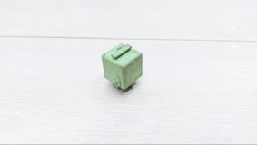 Реле BMW X5 E70 2012 N57D30A Реле BMW X5 E70 2012 N57D30A