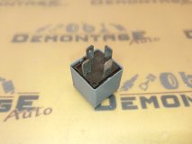 Реле 373 Volkswagen Passat B5 3B6 2001 AZM Реле 373 Volkswagen Passat B5 3B6 2001 AZM