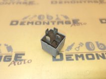 Реле 373 Volkswagen Passat B5 3B6 2001 AZM Реле 373 Volkswagen Passat B5 3B6 2001 AZM