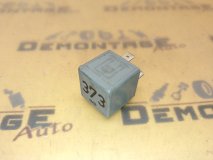 Реле 373 Volkswagen Passat B5 3B2 2000 AGZ Реле 373 Volkswagen Passat B5 3B2 2000 AGZ