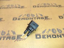 Датчик уровня в бачок омывателя Skoda Superb 3T5 2012 CCZA