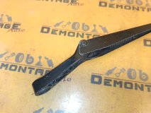 Поводок стеклоочистителя правый передний Volkswagen Golf 3 1H1 1993 ABU