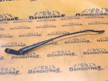 Поводок стеклоочистителя правый передний Volkswagen Golf 3 1H1 1993 AAM