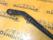 Поводок стеклоочистителя правый передний Volkswagen Golf 3 1H1 1993 AAM