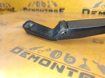 Поводок стеклоочистителя правый передний Volkswagen Golf 3 1H1 1996 AEE