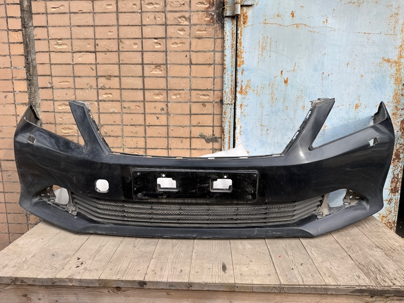 Бампер Toyota Camry XV50 2011 перед. (б/у)