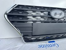 Решетка бампера передняя Hyundai Solaris 2 2017-2020