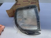 Поворотник правый передний Toyota Land Cruiser 80 1995-1997