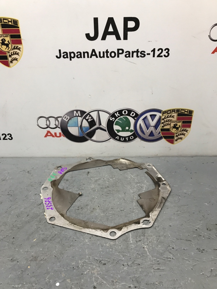 Промежуточная пластина КПП Volkswagen Passat 2012 (б/у)