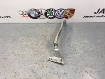 Кронштейн крыла правый передний Audi A4 2008