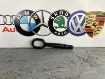 Крюк буксировочный Audi A1 2011 Крюк буксировочный Audi A1 2011