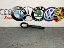 Крюк буксировочный Audi A4 2008 Крюк буксировочный Audi A4 2008