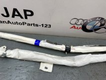 Шторка airbag правая Audi A4 2010