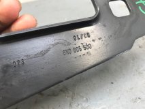 Кронштейн усилителя бампера правый Audi A4 2010 Кронштейн усилителя бампера правый Audi A4 2010