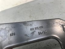 Кронштейн усилителя бампера левый Audi A4 2010 Кронштейн усилителя бампера левый Audi A4 2010