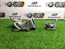 Петля двери левая задняя Volkswagen PASSAT Variant 2012