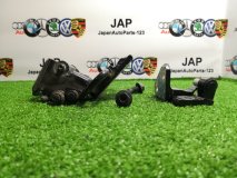 Петля двери правая задняя Volkswagen Passat 2012