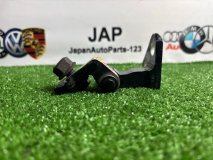 Петля двери левая задняя Volkswagen Passat 2012