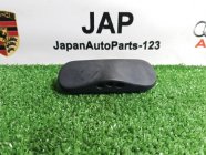 Форсунка омывателя левая Audi A1 2011