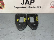 Кронштейн усилителя бампера передний Audi A5 8T 2009 Кронштейн усилителя бампера передний Audi A5 8T 2009