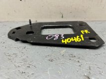 Кронштейн усилителя бампера правый передний Audi A4 2009 Кронштейн усилителя бампера правый передний Audi A4 2009