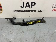 Кронштейн крыла левый передний Audi A4 2013