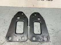 Кронштейн усилителя бампера Audi A4 2009 Кронштейн усилителя бампера Audi A4 2009