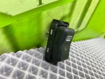 Кнопка обогрева заднего стекла Mercedes-Benz E-Class W124 1989 M103.940 2.6i