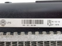 Радиатор охлаждения двигателя Volkswagen Beetle 5C1 2012