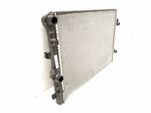 Радиатор охлаждения двигателя Volkswagen Golf 7