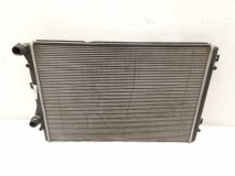 Радиатор охлаждения двигателя Volkswagen Touran 1T