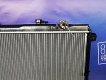 Радиатор охлаждения двигателя Lexus LX470 UZJ100 2UZFE