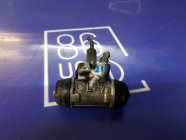 Рабочий тормозной цилиндр левый задний Toyota Platz SCP11 2001 1SZFE