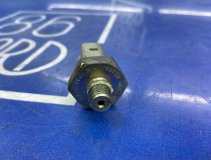 Датчик давления масла Mitsubishi Galant Fortis CY4A 2009 4B11