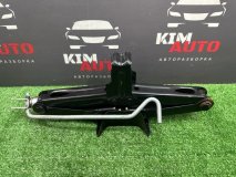 Домкрат Renault Kaptur 2017 1.6 H4M Домкрат Renault Kaptur 2017 1.6 H4M