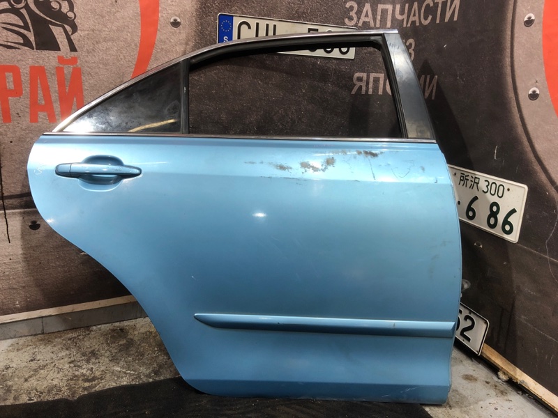 Дверь Toyota Camry V40 задн. прав. (б/у)