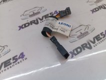 Провод усилителя антенны Mercedes-Benz CLA180 C117 2015 270.910