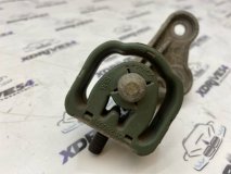 Крепление глушителя BMW 520DX G30 2017 B47D20A Крепление глушителя BMW 520DX G30 2017 B47D20A