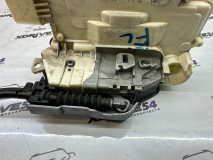 Замок боковой двери левый передний Volkswagen Touareg 7P NF 2012 CRCA 3.0tdi Замок боковой двери левый передний Volkswagen Touareg 7P NF 2012 CRCA 3.0tdi