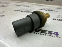 Датчик температуры охлаждающей жидкости Volkswagen Touareg 7P NF 2012 CRCA 3.0tdi Датчик температуры охлаждающей жидкости Volkswagen Touareg 7P NF 2012 CRCA 3.0tdi