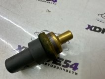 Датчик температуры охлаждающей жидкости Volkswagen Touareg 7P NF 2012 CRCA 3.0tdi Датчик температуры охлаждающей жидкости Volkswagen Touareg 7P NF 2012 CRCA 3.0tdi