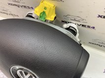 Подушка безопасности в руль Volkswagen Touareg 7P NF 2012 CRCA 3.0tdi