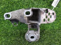 Подушка ДВС левая Audi A4 8ED 2006 ALT