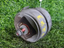Подушка ДВС правая Audi A4 8EC 2004 AMB